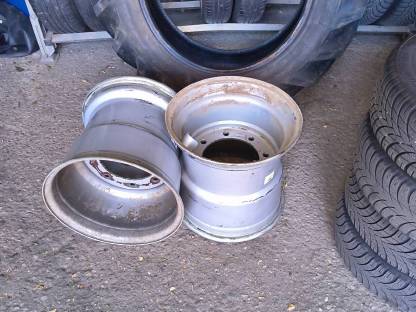 Bild 2:Felgen, Zwillingsräder