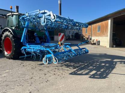 Bild 3:Lemken Saatbeetkombination Korund 8