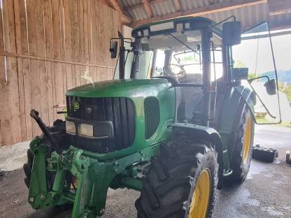 John Deere 6120 SE