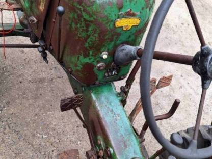 Bild 3:Holder B12 Traktor