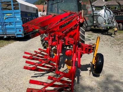 Bild 2:Pflug Pöttinger Servo 3