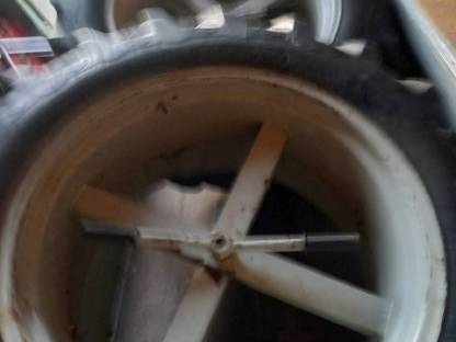 Bild 6:Traktorreifen Zwillingsräder 12.4-28