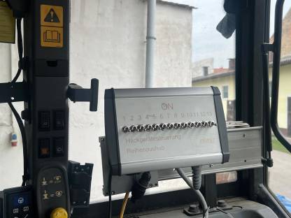 Bild 4:Fronthackgerät 12x50