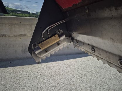 Bild 7:Trioliet Masterbuster RL, Doppelmesser für Grassilage