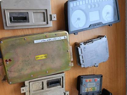 Bild 9:New Holland 8970 8870 G240 G210 Teile