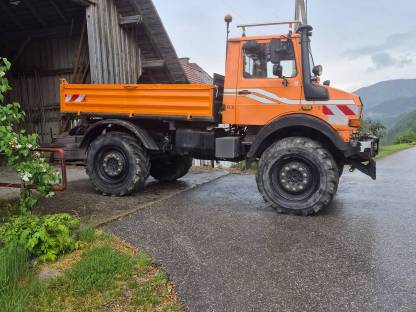 Bild 9:Unimog 2450
