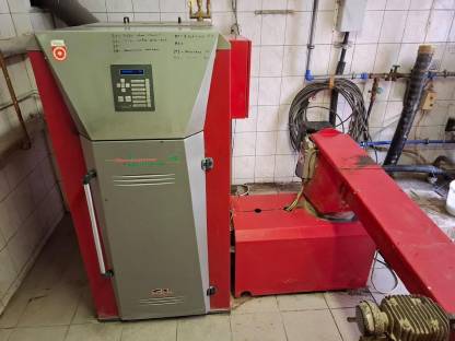 Bild 2:Sommerauer und Lindner Hackschnitzelheizung