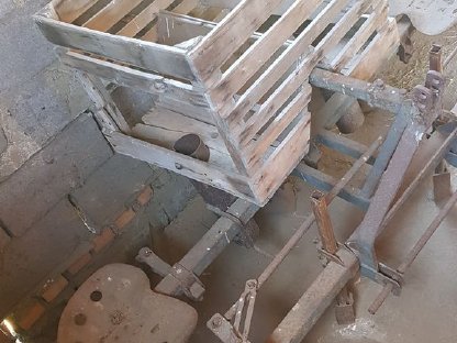 Bild 3:Erdäpfelsetzmaschine