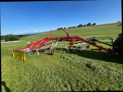 Bild 2:Pöttinger Top 812