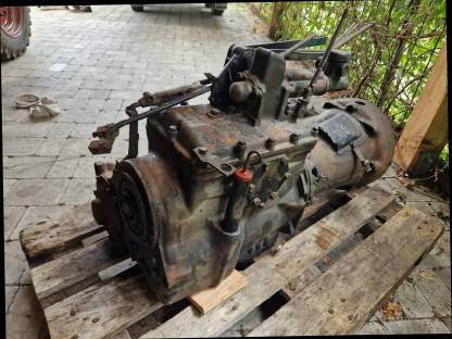 Bild 3:Unimog 411 Getriebe