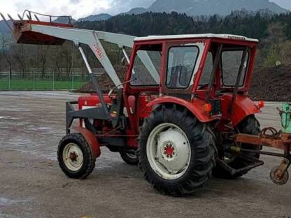 Bild 6:IHC 434 mit Hydrac Frontlader