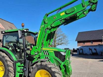 2017 John Deere 6130R mit John Deere Frontlader 643R