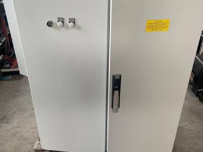 Bild 3:Elektroverteiler und einzelne Komponenten