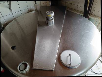 Bild 3:Milchtank 1.200 l