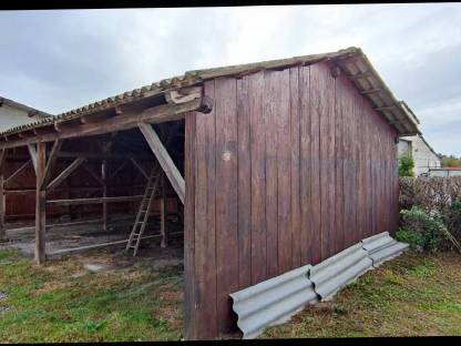 Bild 3:Holzhütte, Holzunterstand