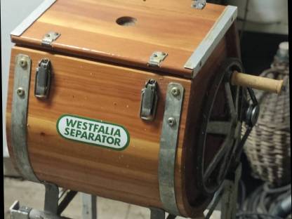Bild 2:El. Buttermaschine Westfalia Separator
