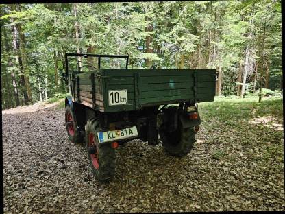 Bild 6:Unimog  2010
