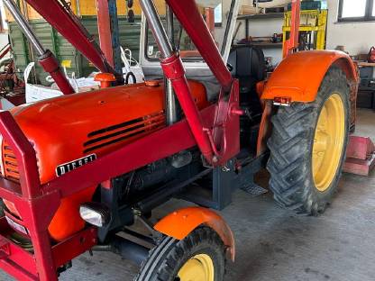 Bild 2:Frontlader für Steyr 290