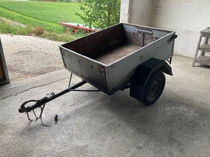 Bild 2:Autoanhänger