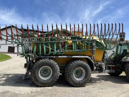 Bild 9:Zunhammer 14 m³ Schleuderfass