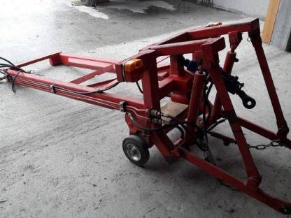 Bild 3:Heckhydraulik für AEBI-Transporter