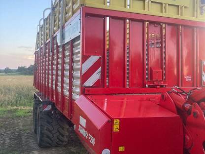 Bild 7:Pöttinger Jumbo 7210
