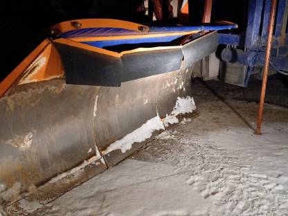 Bild 4:Hauer SRS3 3400 Schneepflug