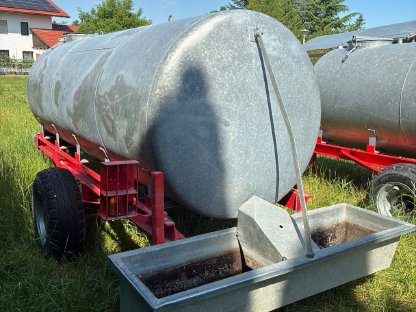 Bild 5:4.000 l Wassertank mit Anhänger – verzinkt & fahrbereit
