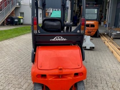 Bild 3:Linde E16P Elektro-Stapler, 1.600 kg, inkl. Seitenschieber