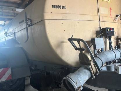 Bild 3:Pumpfass Güllefass