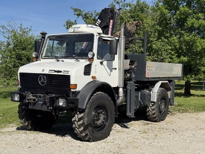 Unimog U2150 mit Hiab 112