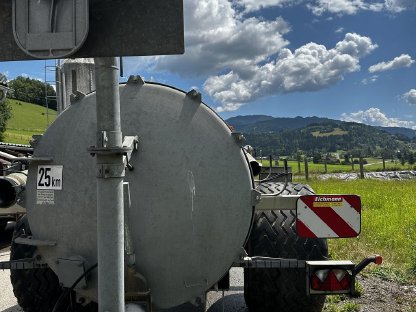 Bild 4:Vakutec Güllefass VA 7300