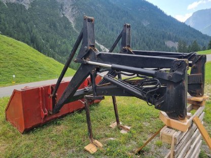 Big-Lift Frontlader mit Hauer-Aufnahme