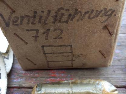 Bild 5:Ventilführungen Deutz Traktor 712 Motor