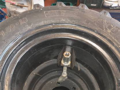 Bild 2:Komplettbereifung Weidemann Aebi Lindner Reform Pöttinger