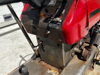 Bild 8:Massey Ferguson 12 Oldtimer Rasentraktor