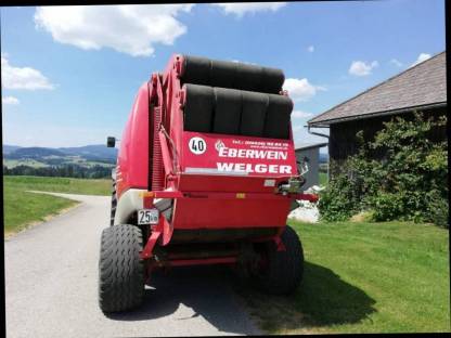 Bild 3:Ballenpresse Welger Lely Master 535