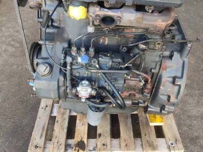 Bild 4:Steyr 975 968 in Teilen MWM