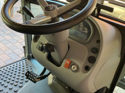 Bild 8:Deutz 5080 D LS