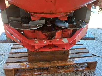 Bild 5:Düngerstreuer Rauch MDS 921