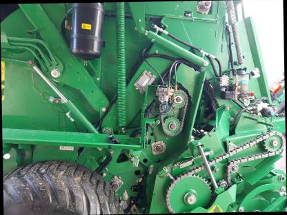 Bild 5:John Deere Rundballenpresse