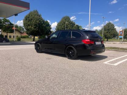 Bild 3:BMW 320i xDrive