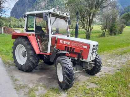 Steyr 8070