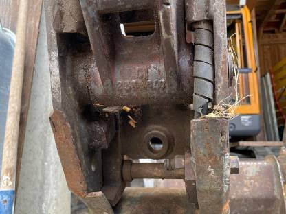 Bild 3:Hydraulischer Schnellwechsler für Bagger