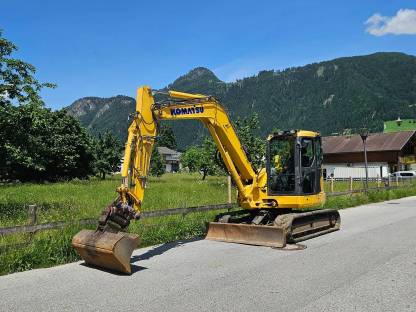 Bild 5:Komatsu PC88 mit Powertilt, Bagger, Takeuchi Kurzheck