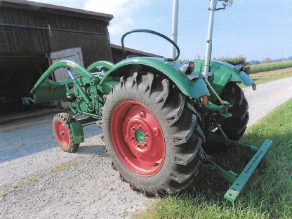 Bild 4:Deutz 3005 mit Frontlader