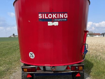Bild 4:Mayer Siloking VM 9 Futtermischwagen