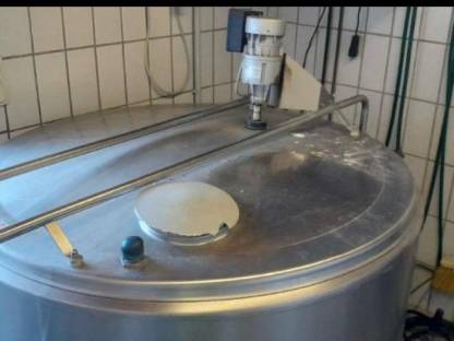 Milchtank 800 l