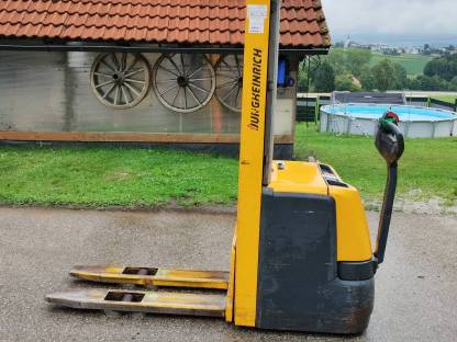Elektro Hubwagen Jungheinrich EJC 214 über 5 m Hubhöhe