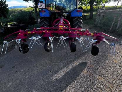 Bild 3:Pöttinger HIT 40H